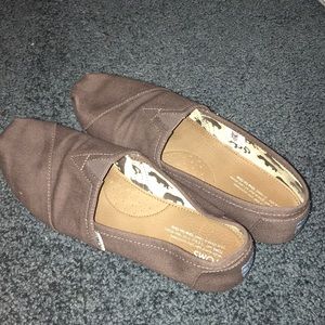 Women’s Toms